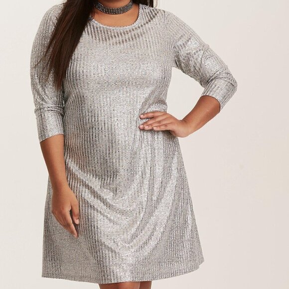Torrid Trapeze Dress Size 2 2X Silver Metallic Shimmer Ribbed Knit 3/4 Sleeve - Picture 13 of 13